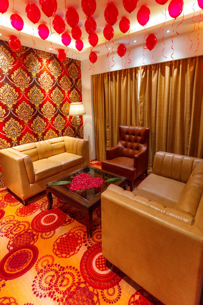 The Suite sitting room dressed with petals and flowers